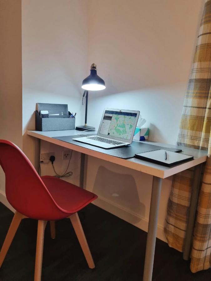 Spacious London Apartment 5 Min Walk To Leytonstone Underground Station And 5 Stops To Zone 1 Экстерьер фото