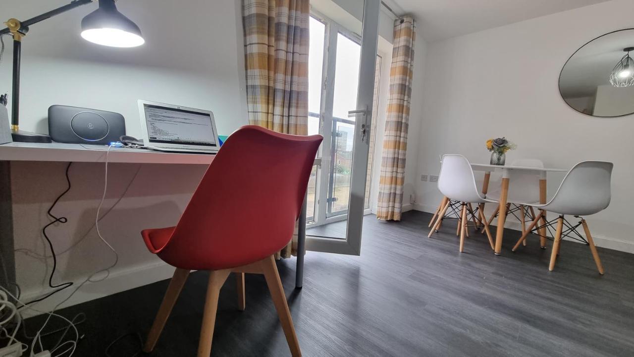 Spacious London Apartment 5 Min Walk To Leytonstone Underground Station And 5 Stops To Zone 1 Экстерьер фото